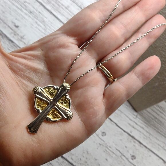 Sterling Silver Cross Footprints Poem Necklace.   Vintage 80s.  P1 - Picture 7 of 9
